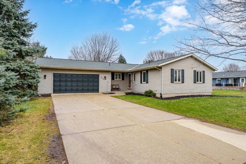 445 Tulip Dr, Schoolcraft, MI, 49087-9700 | Card Image
