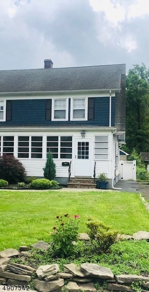 32 W Maple Ave, Bound Brook, NJ, 08805-1734 | Card Image