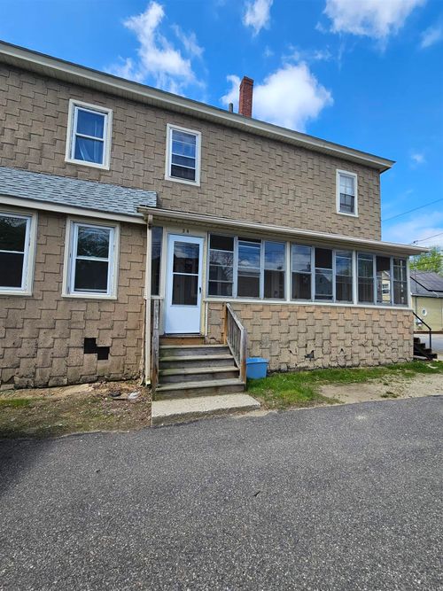 24 South St, Somersworth, NH, 03878-2206 | Card Image