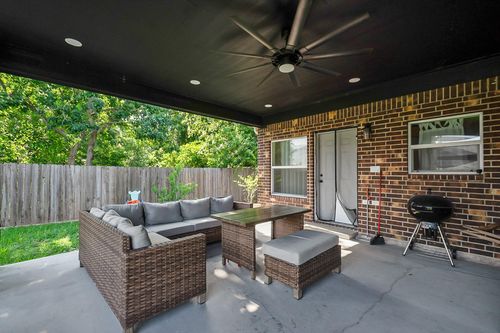 1524 Longley St, South Houston, TX, 77587-3727 | Card Image