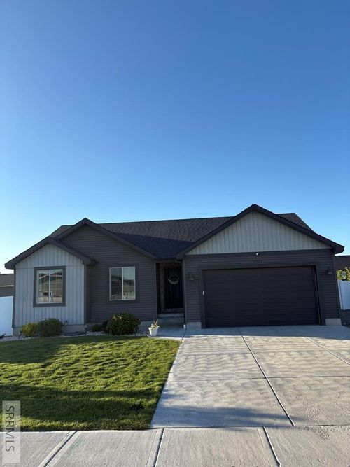 3393 E Hyrum Dr, Idaho Falls, ID, 83401 | Card Image