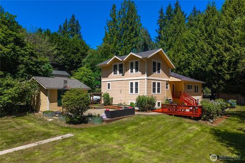 18443 Ballinger Way Ne, Lake Forest Park, WA, 98155-4238 | Card Image