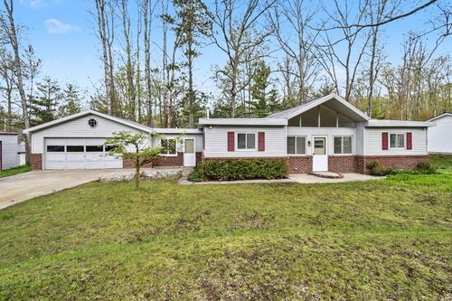 11952 Marber Dr, Roscommon, MI, 48653-9432 | Card Image