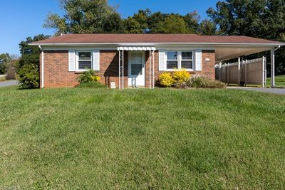 201 Crestview Dr King NC 27021 | Image 1