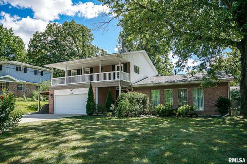 1114 W Oakglen Dr, Peoria, IL, 61614-4139 | Card Image