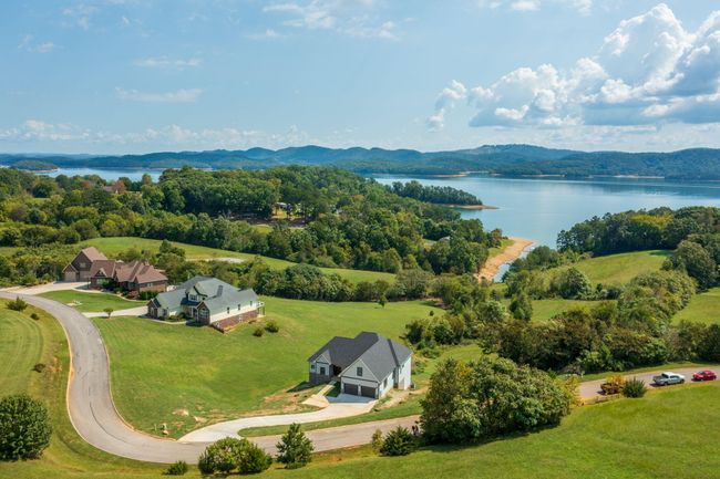 736 Cow Poke Ln, House other with 2 bedrooms, 3 bathrooms and null parking in Rutledge TN | Image 6