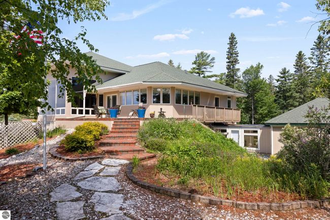 5343 Michibay Dr, House other with 5 bedrooms, 4 bathrooms and null parking in Manistique MI | Image 65