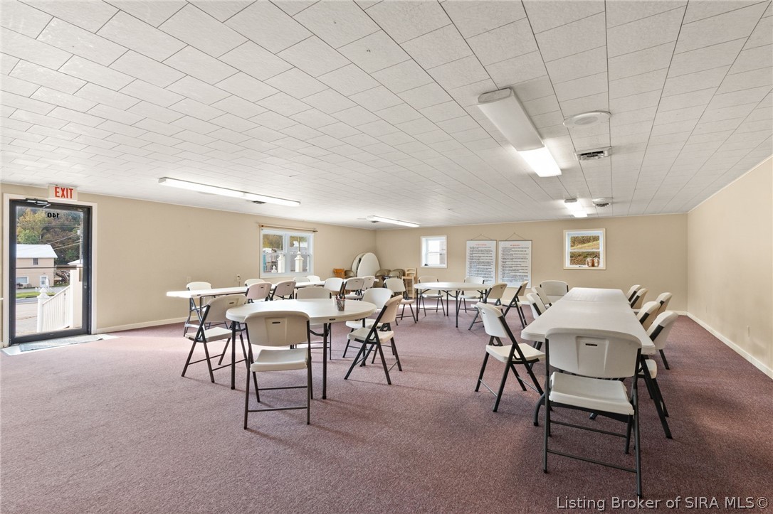 Commercial Sale in Marengo 4