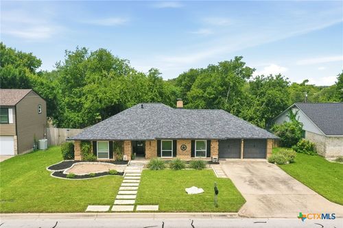 2204 Creekview Dr, Round Rock, TX, 78681-7262 | Card Image