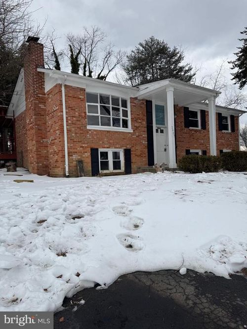 2907 Archer Ct, WOODBRIDGE, VA, 22193-1222 | Card Image