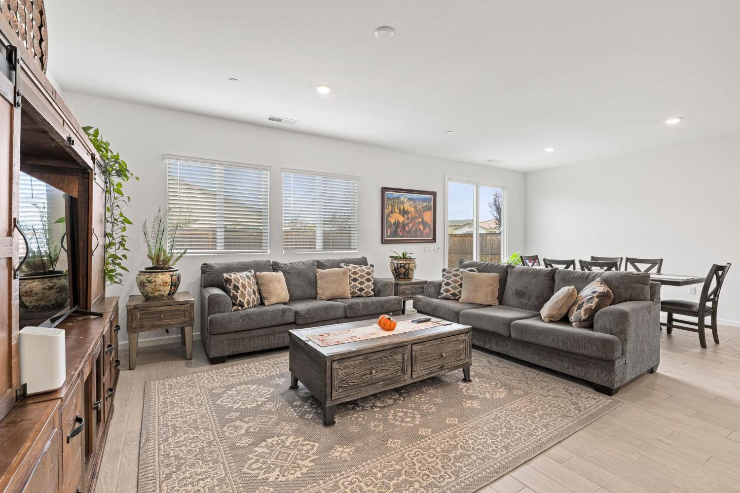 Residential in Plumas Lake 3