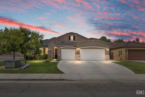 9318 Poseidon St, Bakersfield, CA, 93306-7835 | Card Image