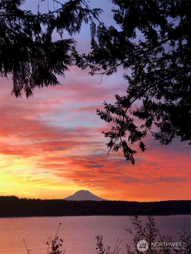Breathtaking sunrises-on repeat. | Image 10