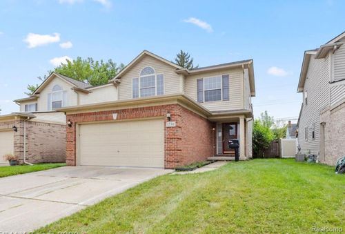 1730 E Woodruff Ave, Hazel Park, MI, 48030-1932 | Card Image