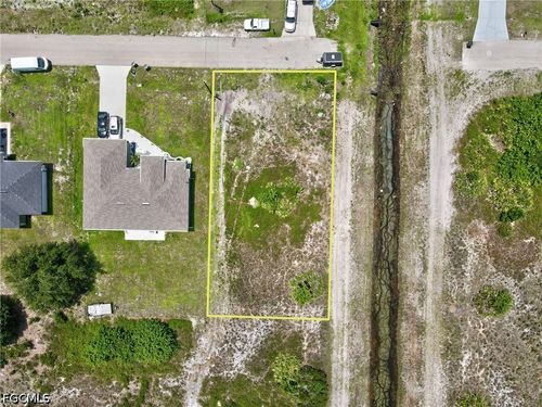2718 25th St, LEHIGH ACRES, FL, 33976-4072 | Card Image
