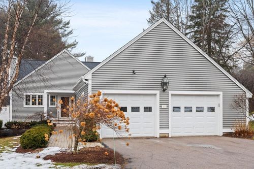 605 Straw Hill Rd, Manchester, NH, 03104-1680 | Card Image