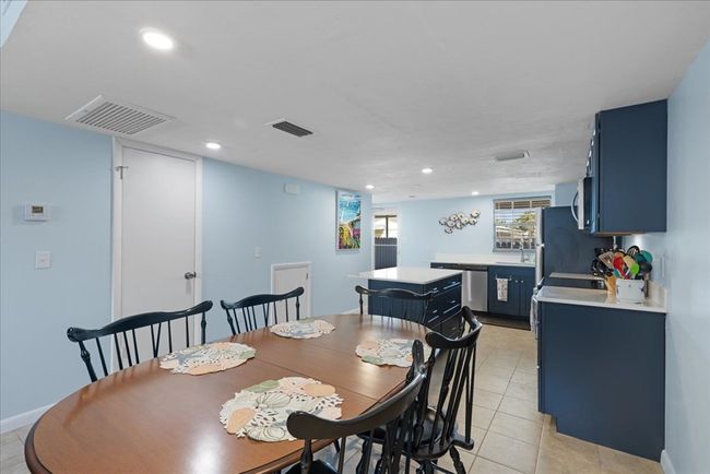 3 - 513 1 St St, Townhouse with 2 bedrooms, 2 bathrooms and null parking in CEDAR KEY FL | Image 11