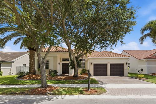 832 Heritage Dr, Weston, FL, 33326-4543 | Card Image