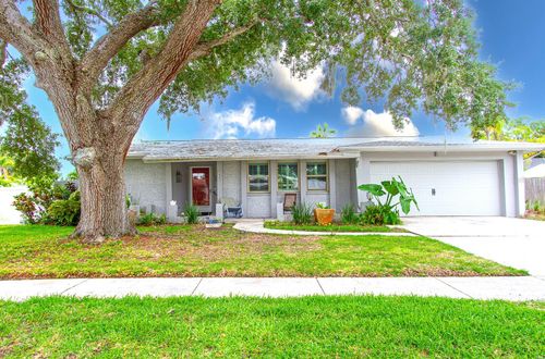 135 Patty Ann Blvd, PALM HARBOR, FL, 34683-5045 | Card Image