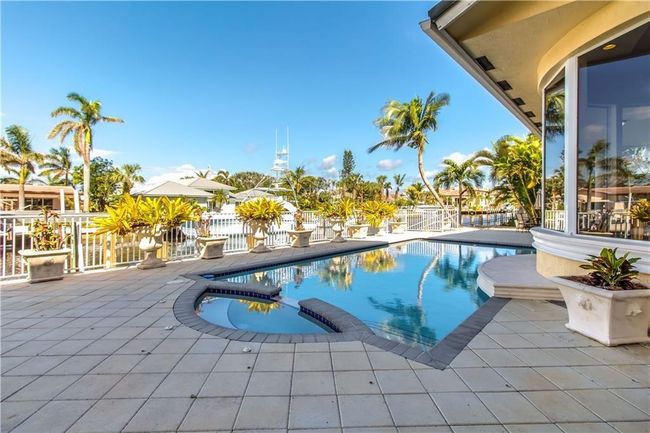 4951 Ne 28 Th Ave, House other with 4 bedrooms, 5 bathrooms and null parking in Lighthouse Point FL | Image 8