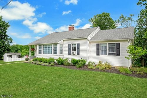 8 Mountain View Rd, Franklin, NJ, 07416-1716 | Card Image