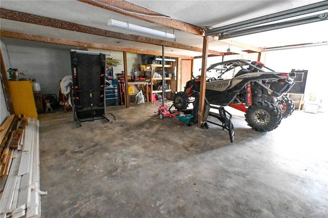 View of garage | Image 10