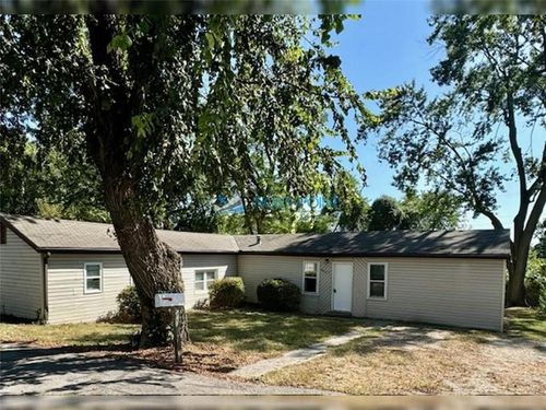 8217 Rose St, Pleasant Valley, MO, 64068-8603 | Card Image