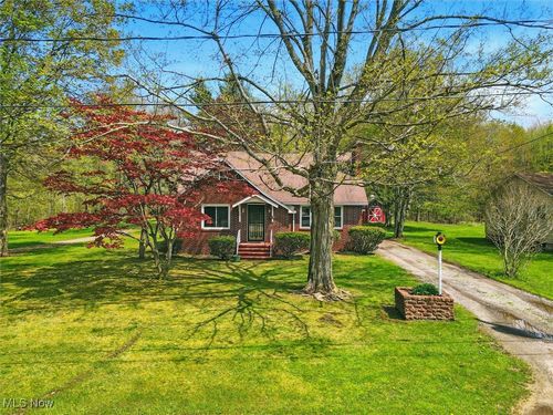 244 John Ave, Conneaut, OH, 44030-9616 | Card Image