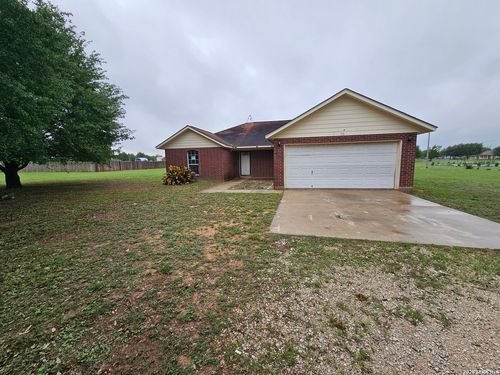 50 Rock Dove Dr, Lytle, TX, 78052-3905 | Card Image