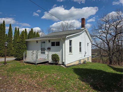 372 N Madison Ave, Salem, OH, 44460-2443 | Card Image