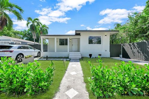 60 Ne 50th Ter, Miami, FL, 33137-2717 | Card Image