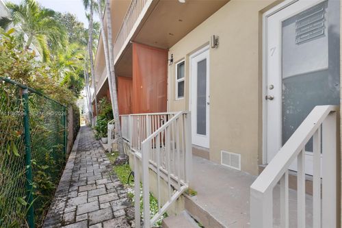 apt-7-1228 Pennsylvania Ave, Miami Beach, FL, 33139-4445 | Card Image