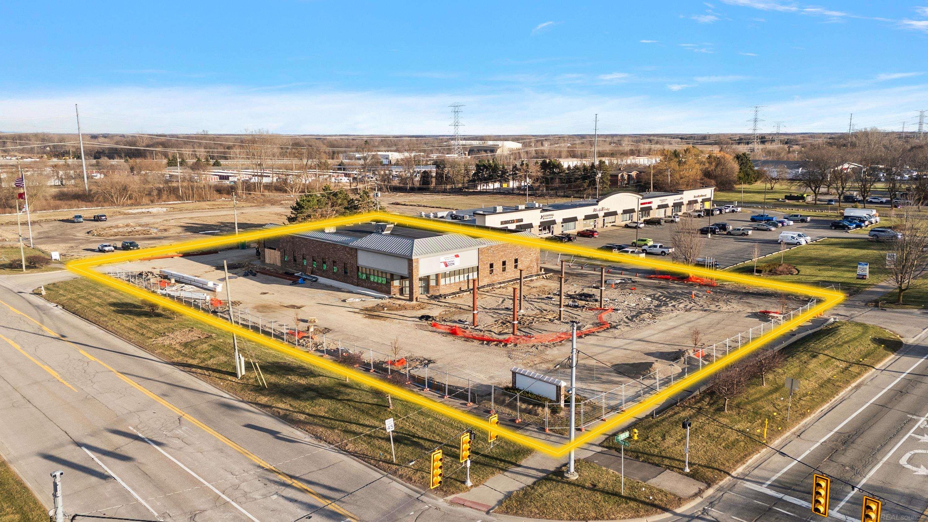 66998 Van Dyke Rd, Washington Township, MI 48095