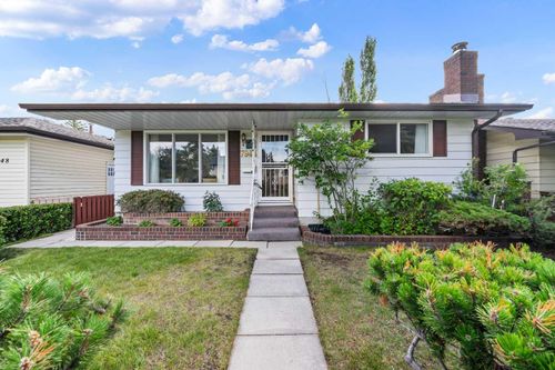 7944 Huntington Road Ne, Calgary, AB, T2K5A3 | Card Image