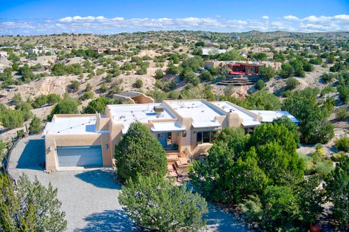 39 Calle Del Norte, Placitas, NM, 87043-9207 | Card Image