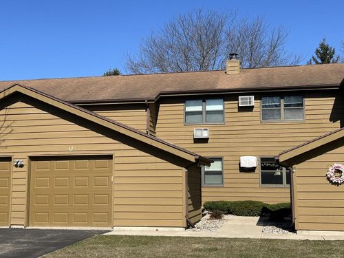 42-1115 Daniel Court, NEENAH, WI, 54956 | Card Image