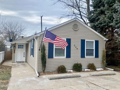 208 Gardner Ave, Northwood, OH, 43619-1544 | Card Image