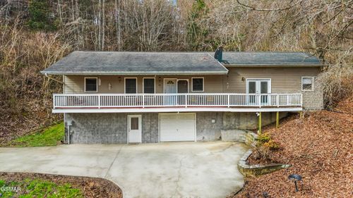 1223 Powder Springs Rd, Sevierville, TN, 37876-0743 | Card Image