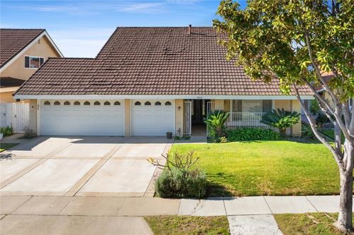 3018 S Pacific, Santa Ana, CA, 92704 | Card Image