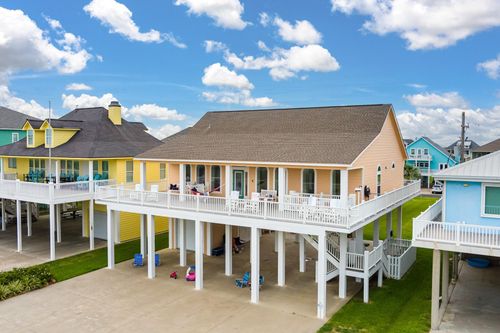 2319 Trinidad Dr, Crystal Beach, TX, 77650 | Card Image