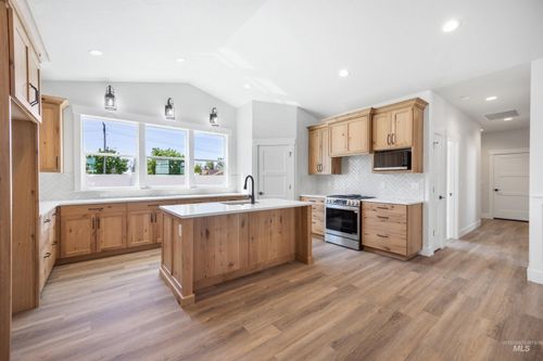 958 S Almond St, Nampa, ID, 83686 | Card Image