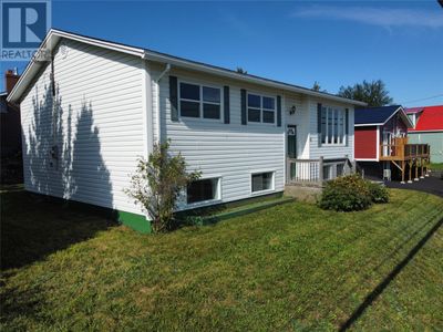 88 Main St, House other with 3 bedrooms, 1 bathrooms and null parking in Lewisporte NL | Image 2