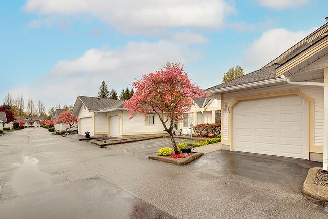 91 - 8737 212 Street, Townhouse with 3 bedrooms, 2 bathrooms and 2 parking in Langley BC | Image 2