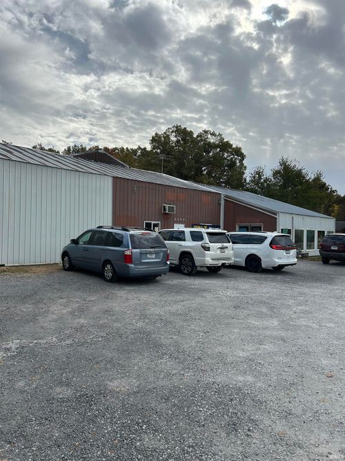 4454 N State Road 13, Leesburg, IN, 46538-8961 | Card Image