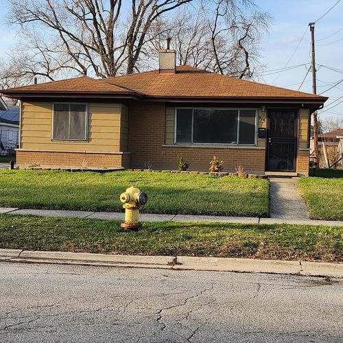 910 163rd St, Calumet City, IL, 60409-5604 | Card Image