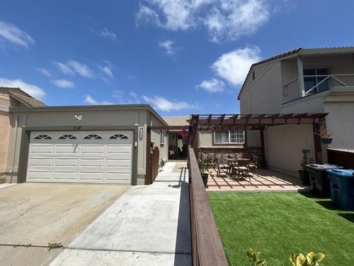 1664 Seville St, Salinas, CA, 93906-2329 | Card Image