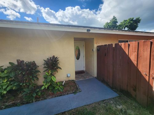 1455 Longarzo Pl, West Palm Beach, FL, 33415-4767 | Card Image