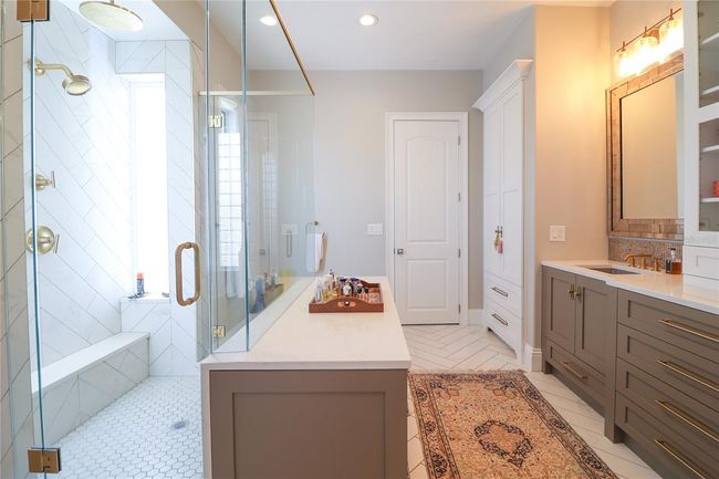 11105 5 Th St E, House other with 4 bedrooms, 4 bathrooms and null parking in TREASURE ISLAND FL | Image 24