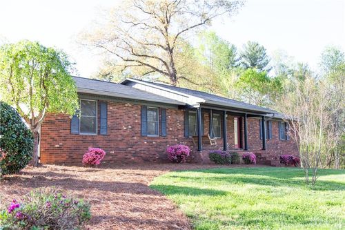 159 Evans Ln, Wilkesboro, NC, 28697-8612 | Card Image