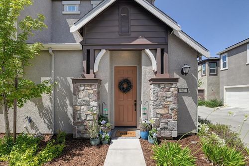 501 Fluery Pl, Roseville, CA, 95747-6638 | Card Image